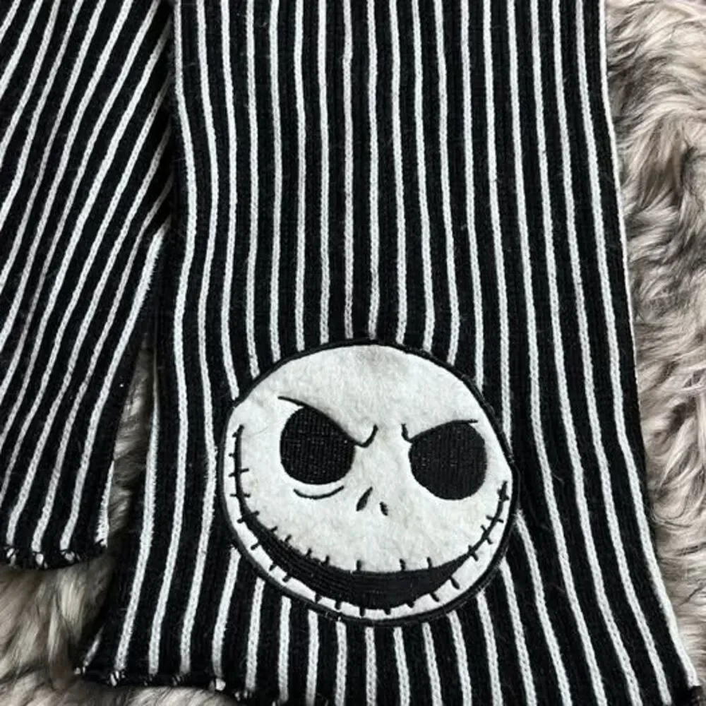 Disney knit black